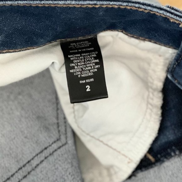 Express Jean Shorts | Women's size 2 | Blue Jean - Picture 4 of 4